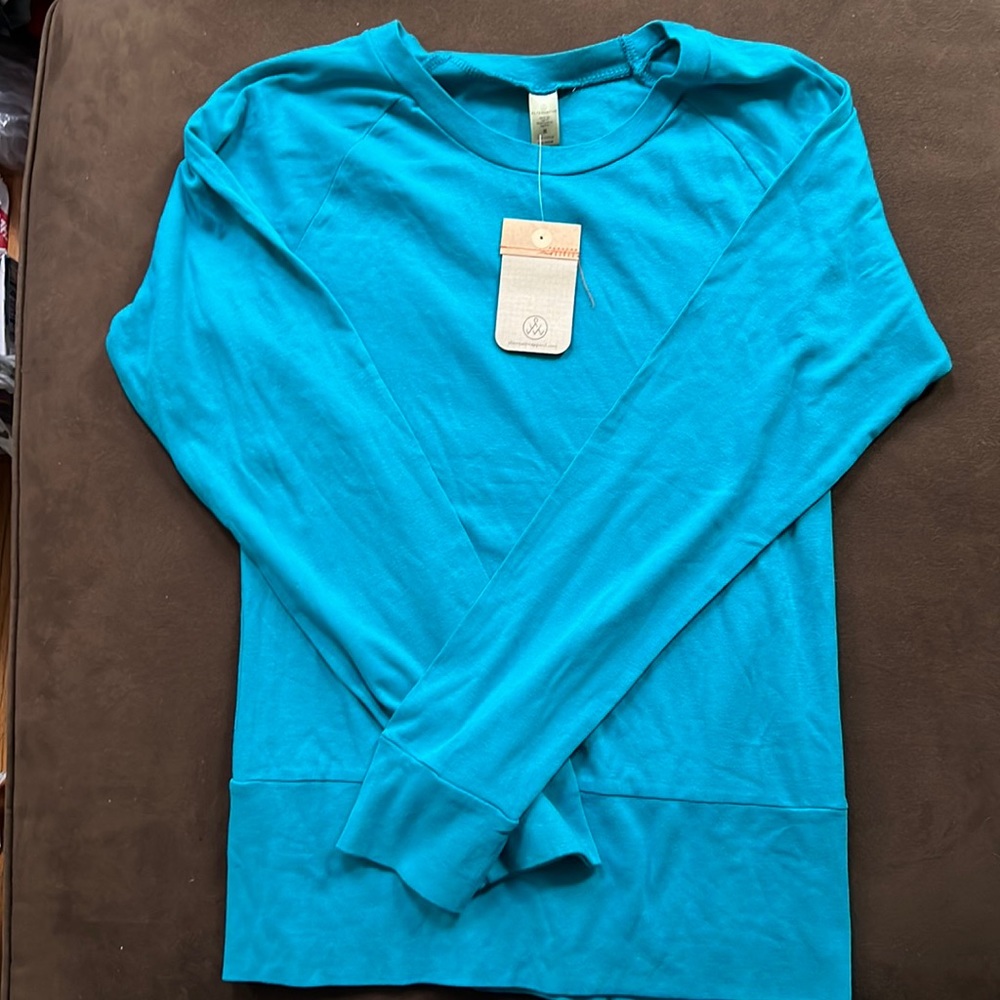 Alternative Apparel Long Sleeve T-Shirt M Medium NWT